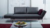 Schwarzes Ledersofa mit verstellbarer Rückenlehne von Frank Sitzmobel Fsm, elegant gestaltet.