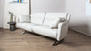Weißes Ledersofa von Frank Sitzmöbel FSM mit verstellbarer Kopfstütze für elegantes Wohnzimmer.