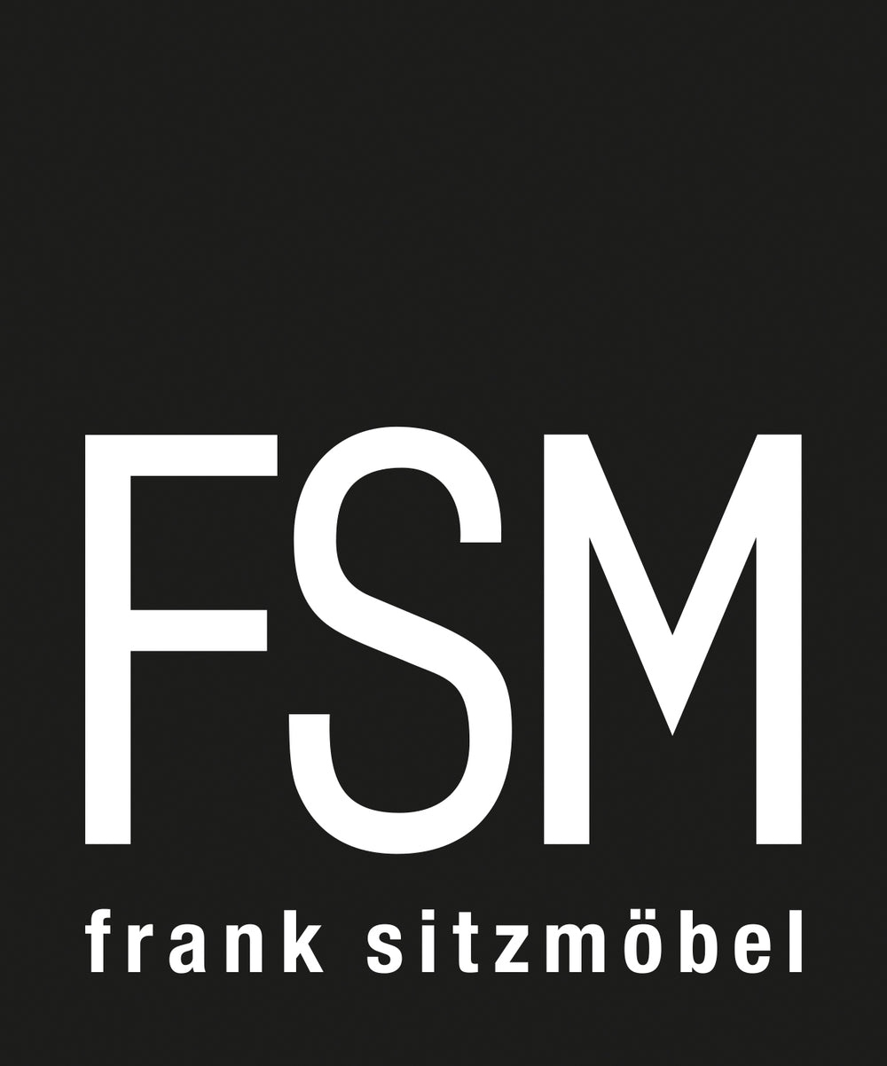 Das Bild zeigt das stilvolle Logo von Frank Sitzmöbel FSM in Schwarz-Weiß.